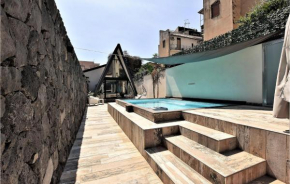 Гостиница Cozy Home In Catania With Kitchen, Катания